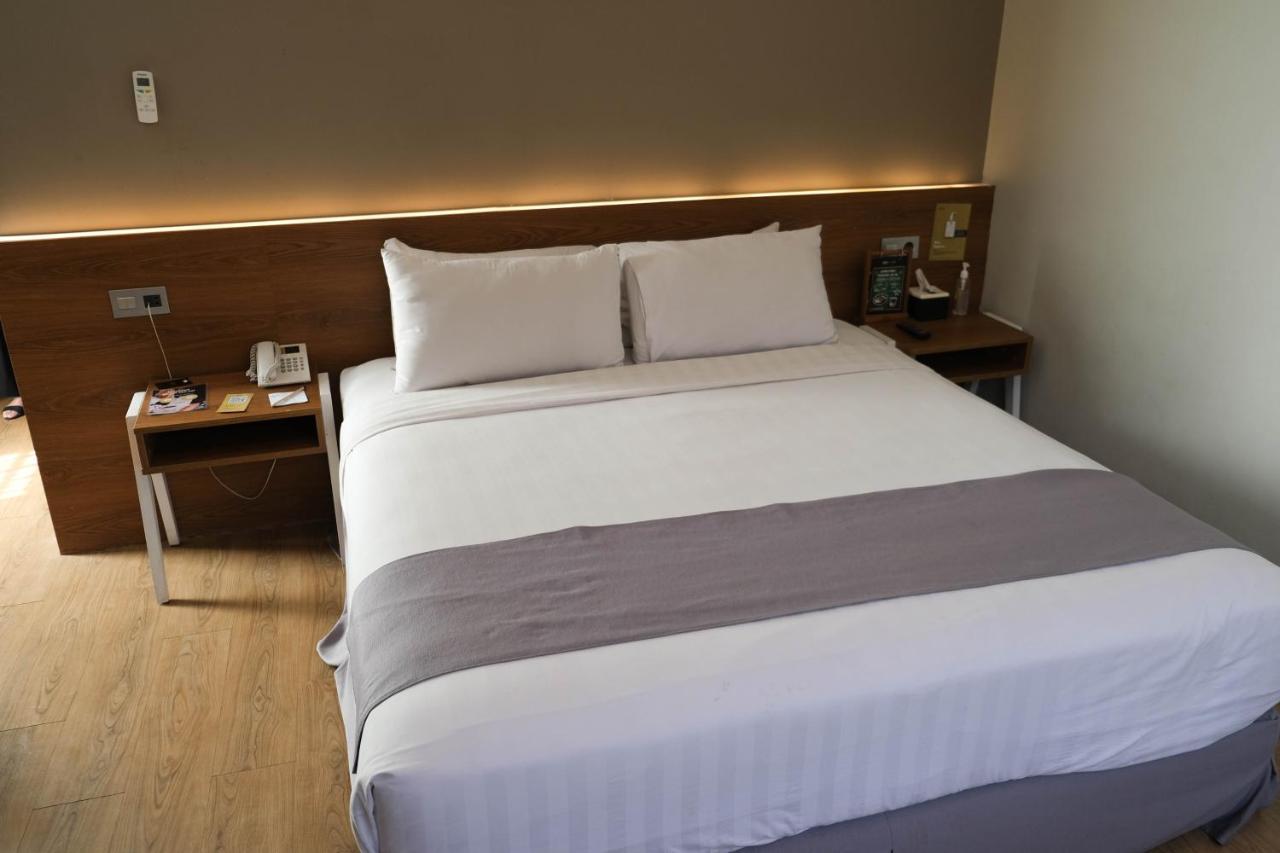 Allstay Hotel Semarang Simpang Lima Kültér fotó