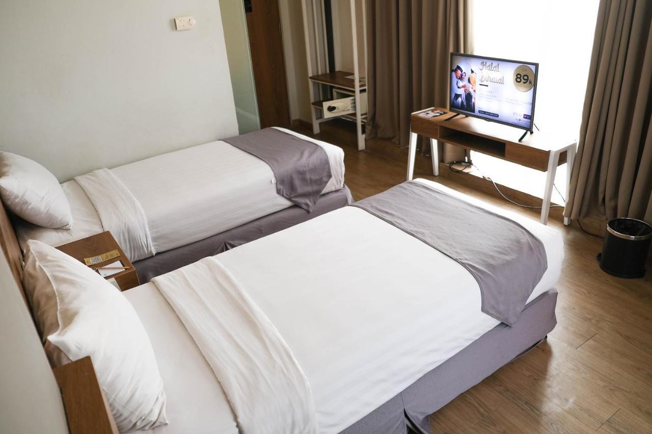 Allstay Hotel Semarang Simpang Lima Kültér fotó