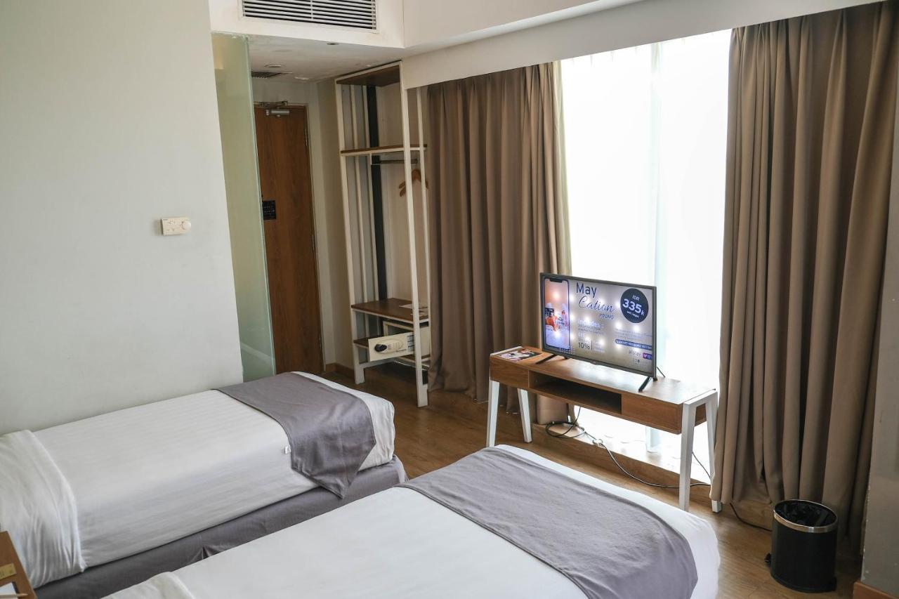 Allstay Hotel Semarang Simpang Lima Kültér fotó
